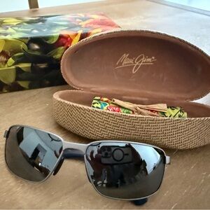 Maui Jim Neutral Grey Sunglasses